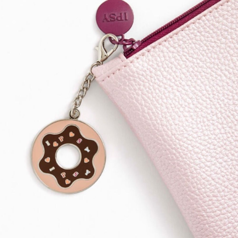 NWT Ipsy donut key chain